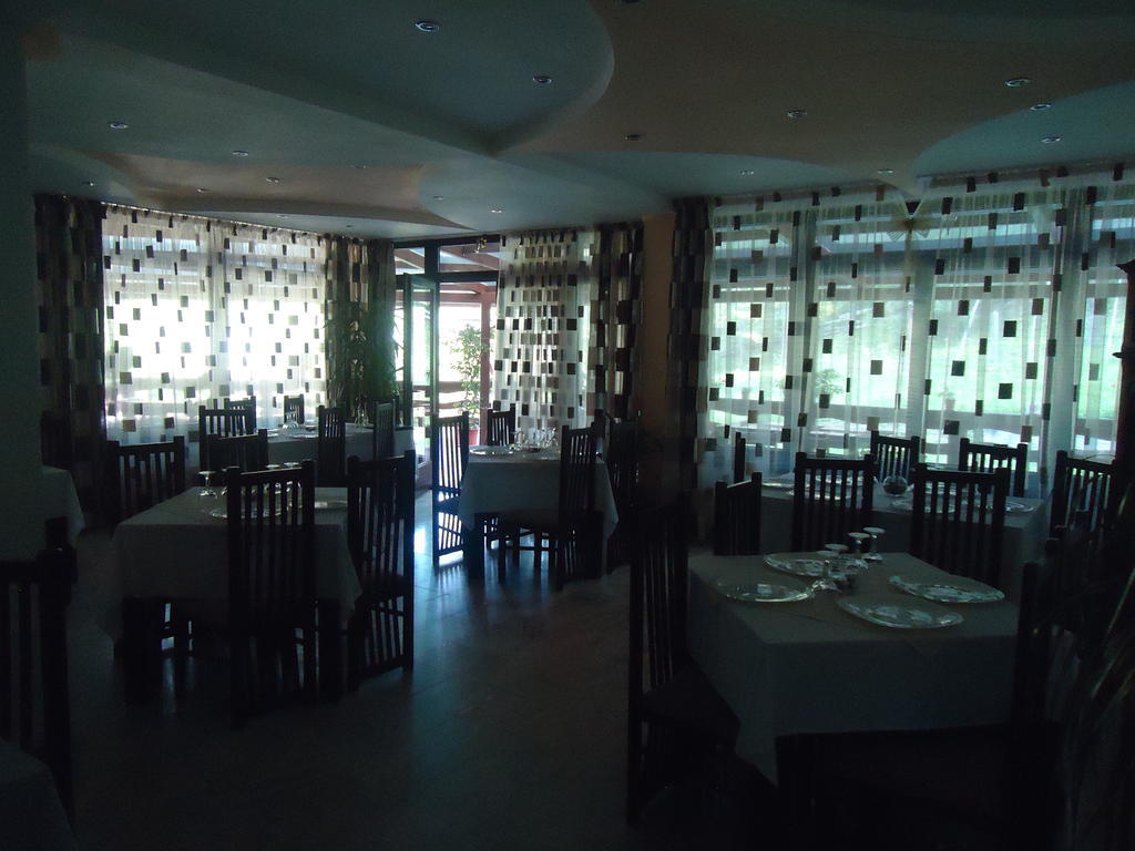 Poiana Teiului 本斯尼基纳宾馆酒店 外观 照片